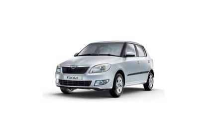 Skoda Fabia Front Left Side Image