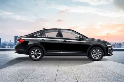 Skoda Slavia 2022-2026 Side View (Right)  Image