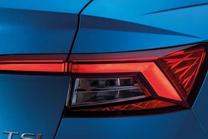സ്കോഡ സ്ലാവിയ taillight image