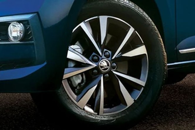 स्कोडा स्लाविया व्  हील image