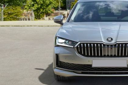 Skoda Superb 2024 Expected Price ₹ 36 Lakh, 2024 Launch Date