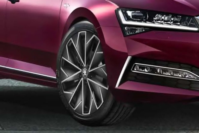 स्कोडा सुपर्ब व्हील image