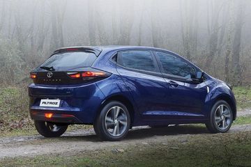 Tata Altroz 2020-2023 Rear Right Side Image