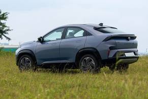 Tata Curvv EV Rear Left View Image