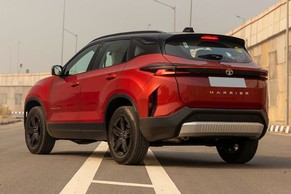 Tata Harrier Rear Left View Image