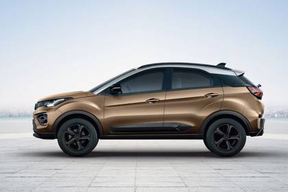 Tata Nexon 2023-2023 Side View (Left)  Image