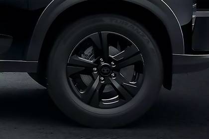 Tata Nexon Wheel Image