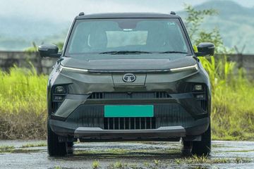 Tata Punch EV 2024-2026 Front View Image