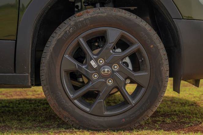 Tata Punch Wheel Image