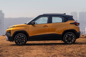 Tata Punch Side View (Left)  Image