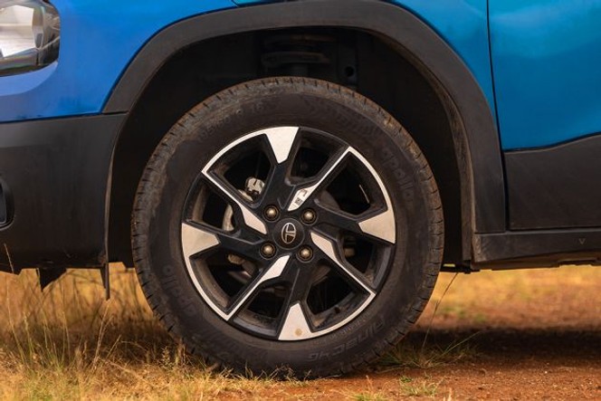 टाटा पंच व्हील image