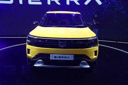Tata Sierra Front View Image