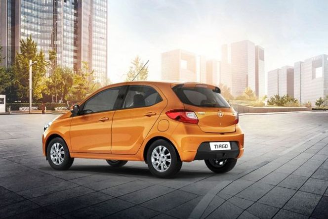 Tata Tiago 2015-2019 The Tiago looks good and well-proportioned, no matter which profile you look at. There are some sharp character lines that run around the doors to reduce the visual bulk of the car.