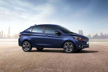 Tata Tigor 2017-2020 The Tata Tigor is available in 6 colour options: Egyptian Blue, Espresso Brown, Roman Silver, Pearlescent White, Berry Red, and Titanium Grey.