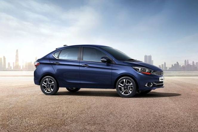 Tata Tigor 2017-2020 The Tata Tigor is available in 6 colour options: Egyptian Blue, Espresso Brown, Roman Silver, Pearlescent White, Berry Red, and Titanium Grey.