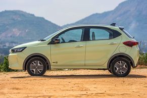 Tata Tiago EV Side View (Left)  Image