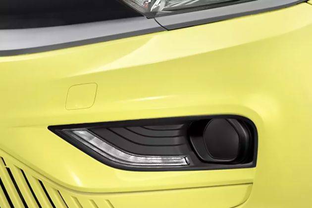 Tata Tiago EV Front Fog Lamp Image