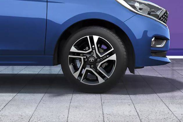 Tata Tiago Wheel Image