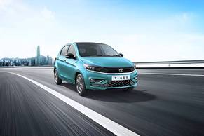 Tata Tiago Exterior Image Image