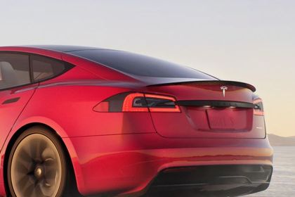 Tesla Model S Expected Price ₹ 1.50 Cr, 2024 Launch Date, Bookings in India