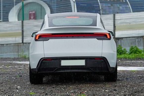 Tesla Model Y Rear view Image