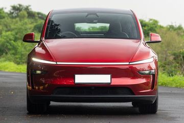 Tesla Model Y Front View Image
