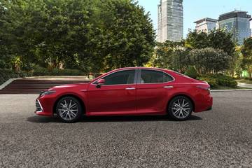 Toyota Camry 2022-2024 Side View (Left)  Image