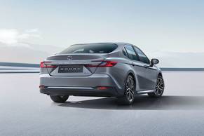 Toyota Camry Rear Right Side Image