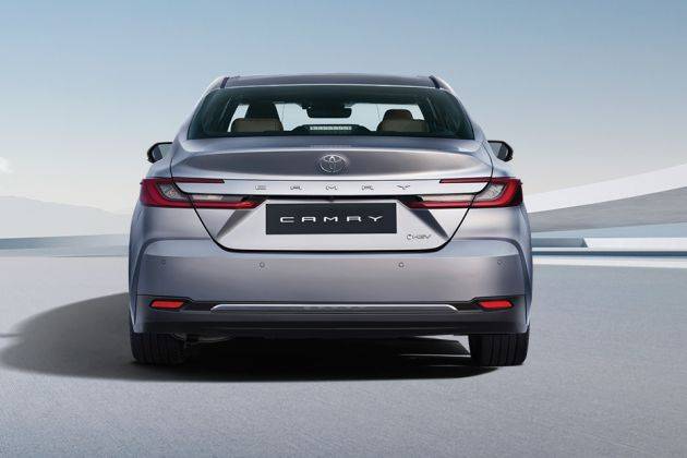 Toyota Camry Rear view Image