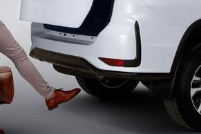 Toyota Fortuner Legender Hands Free Boot Release Image