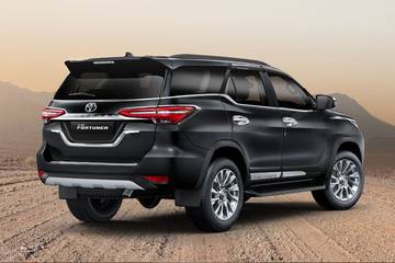 New Toyota Fortuner 22 Price Images Review Colours