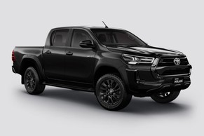 Toyota Hilux Front Left Side Image