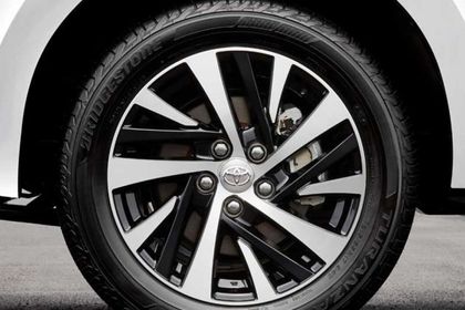 Silver Toyota Innova Crysta Alloy Wheel, Size: 16 Inch at Rs 30000/set in  Bengaluru
