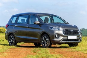 Toyota Rumion Exterior Image Image