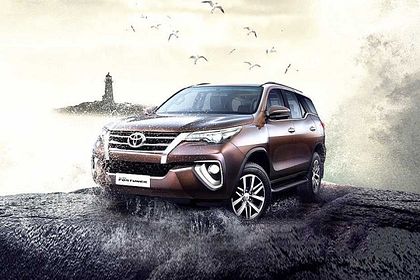 Toyota Fortuner 2 8 4wd At On Road Price Diesel Features