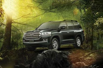Toyota Land Cruiser 09 Vx On Road Price Diesel Features Specs Images