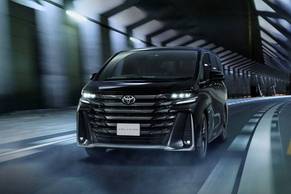 Toyota Vellfire Exterior Image Image