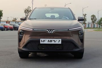 VinFast VF MPV 7 Front View Image