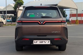 VinFast VF MPV 7 Rear view Image