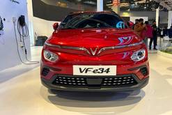 विनफास्ट वीएफ ई34