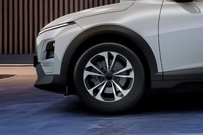 VinFast VF6 Wheel Image