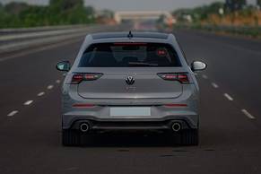 Volkswagen Golf GTI Rear view Image