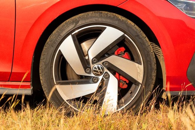 வோல்க்ஸ்வேகன் கோல்ப் ஜிடிஐ சக்கர image