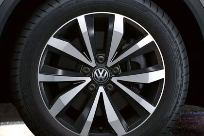 Volkswagen T-Roc Price, Images, Mileage, Reviews, Specs