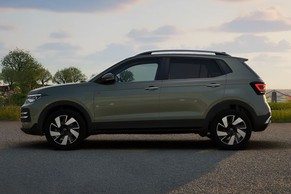 Volkswagen Taigun Side View (Left)  Image