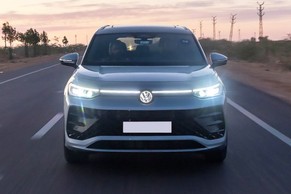 Volkswagen Tayron R-Line Exterior Image Image