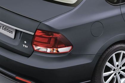 Volkswagen Vento Taillight Image