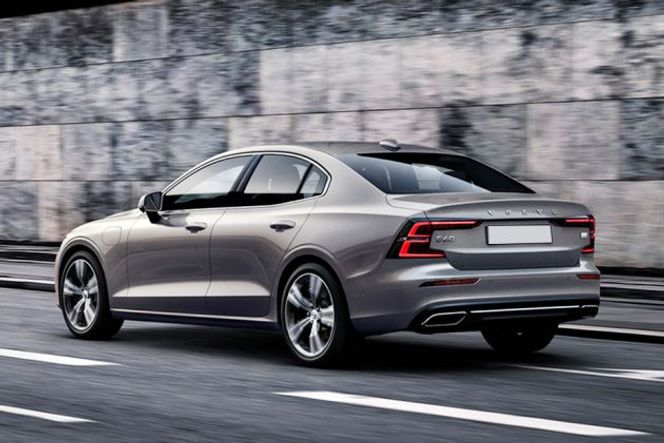 Volvo S60 Rear Left View Image