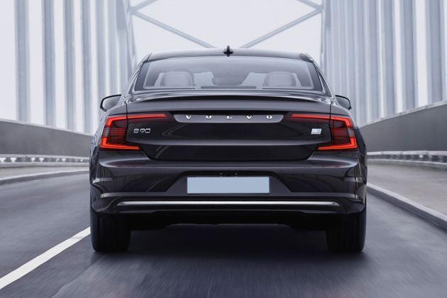 Volvo S90 Rear view Image