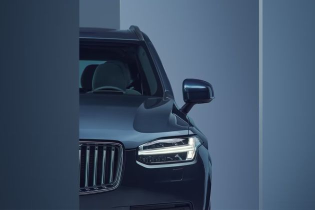 Volvo XC90 Headlight Image
